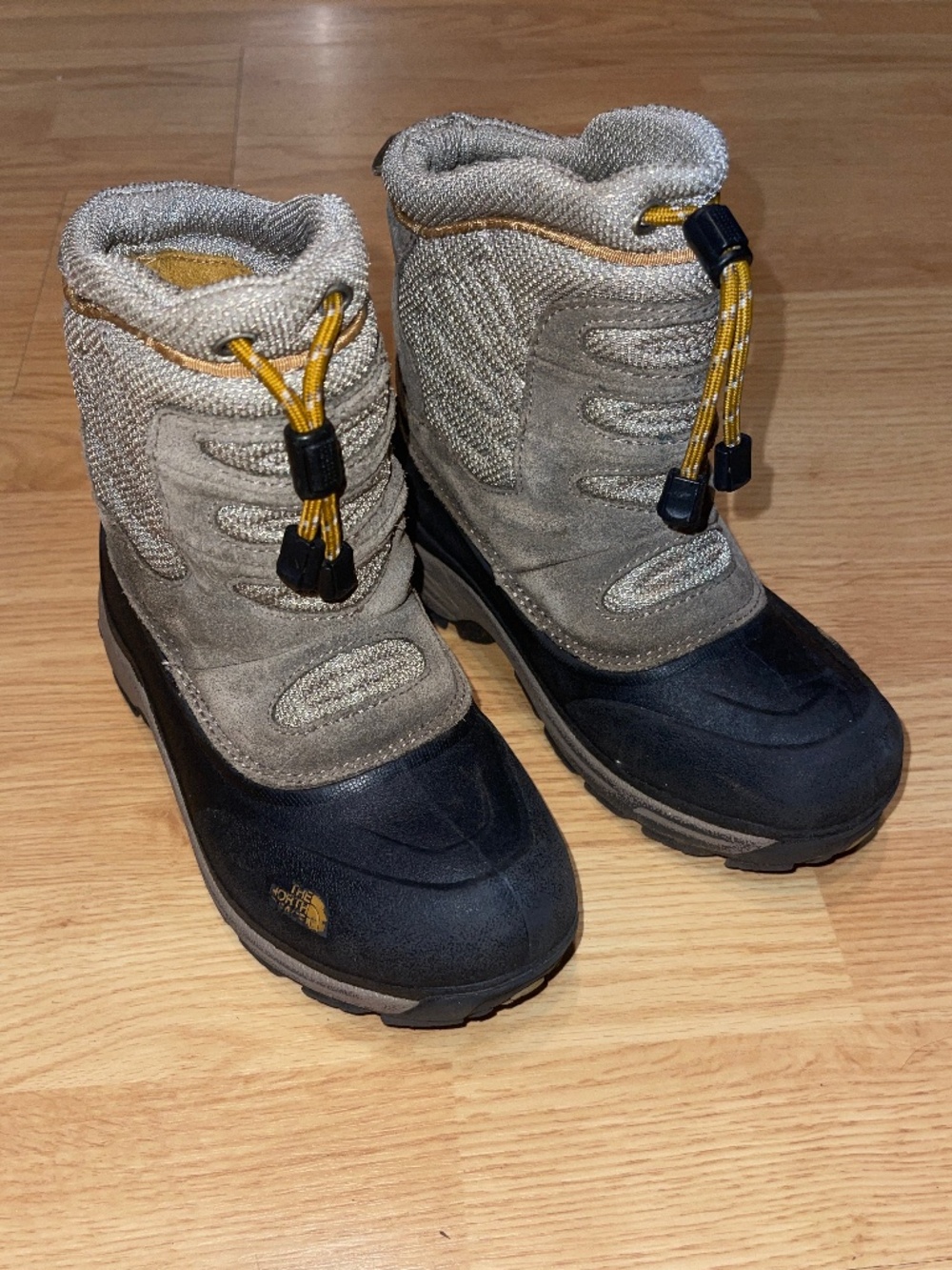 The North Face Boys Heatsheild Optimal Tech Winter Slip On Snow Boots Size 1